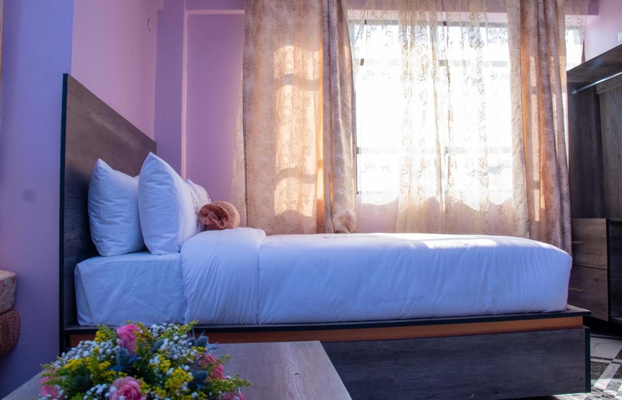Good Putt Hotel Nakuru Exterior photo